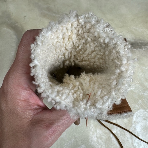 Portolano Italy Leather Shearling Gloves - Picture 9 of 13